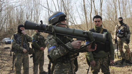 Ukraine xác định thời điểm 'đè bẹp' quân đội Nga, chỉ còn chờ 'át chủ bài' từ phương Tây Ukraine xác định thời điểm 'đè bẹp' quân đội Nga, chỉ còn chờ 'át chủ bài' từ phương Tây