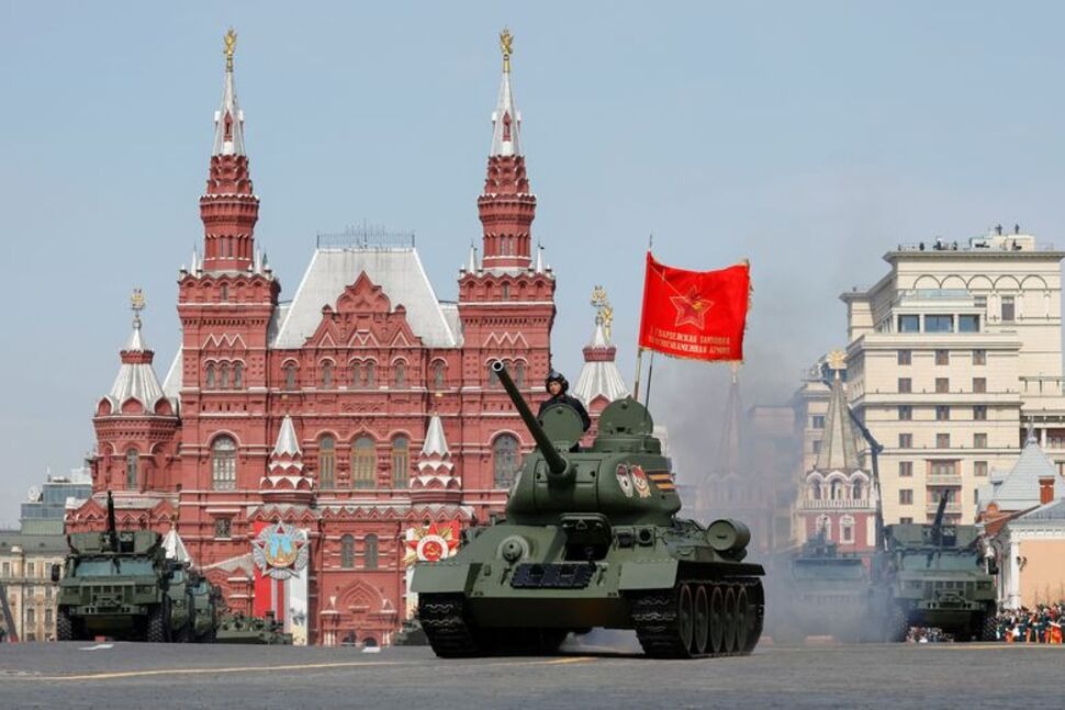 Tổng thống Putin sẽ 'dằn mặt' phương Tây trong lễ duyệt binh Ngày Chiến thắng - Ảnh 3 Tổng thống Putin sẽ 'dằn mặt' phương Tây trong lễ duyệt binh Ngày Chiến thắng - Ảnh 3