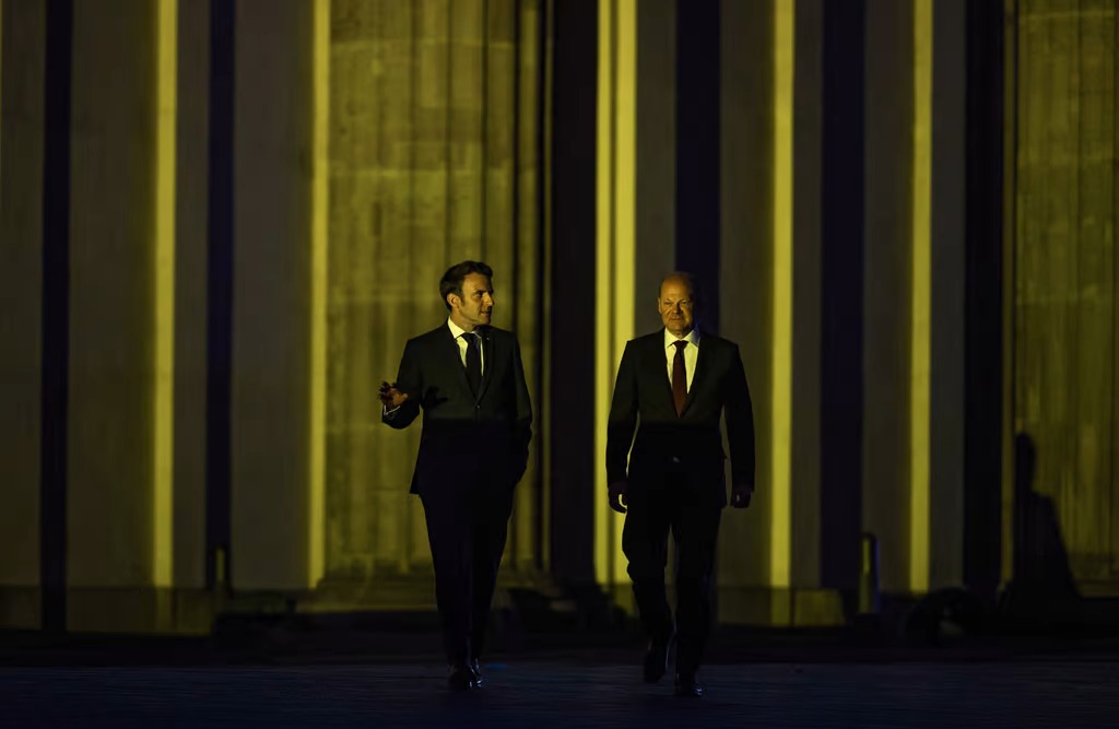 Tổng thống Pháp Macron và Thủ tướng Đức Olaf Scholz nằm trong số những nhà lãnh đạo châu Âu đã đàm phán với Nga.