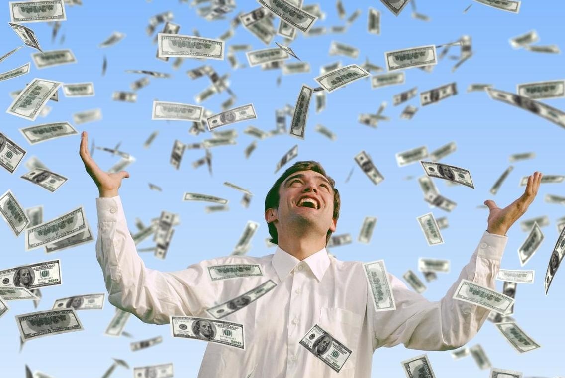 Top 4 con giáp bị 'tiền đè' trong tuần tới nhờ được nương tựa Thần Tài