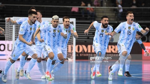 Argentina đã phải rất vất vả mới có thể vượt qua được ĐT Nga - Ảnh: Getty Images Argentina đã phải rất vất vả mới có thể vượt qua được ĐT Nga - Ảnh: Getty Images