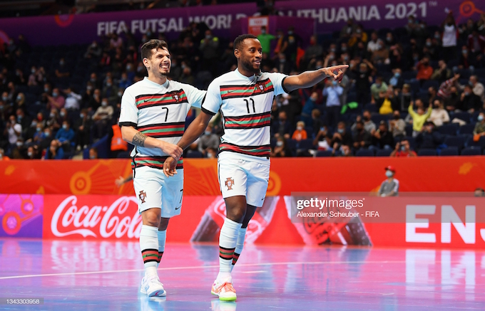 Kết quả Tứ kết World Cup Futsal: Châu Á sạch bóng, 'Bò tót' thua ngược đau đớn 1 Kết quả Tứ kết World Cup Futsal: Châu Á sạch bóng, 'Bò tót' thua ngược đau đớn 1