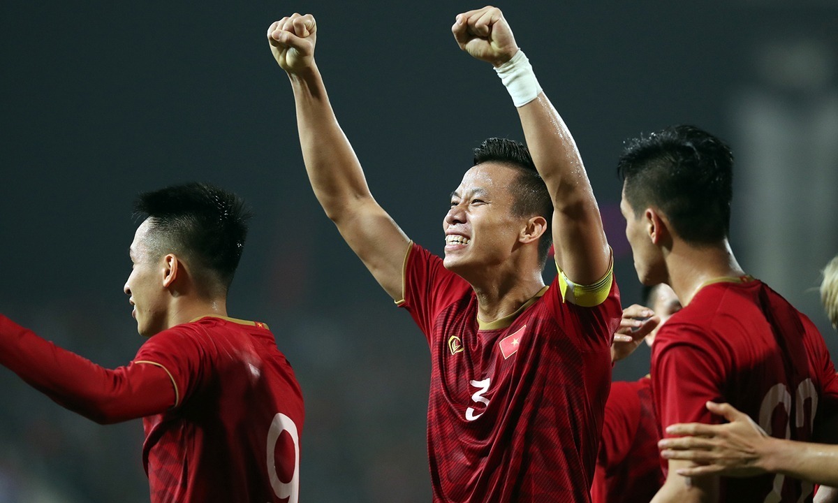 Thắng Trung Quốc, Việt Nam sẽ tiệm cận kỷ lục xếp hạng Thế hệ vàng 1998 của FIFA