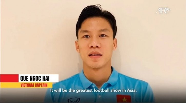 Đội trưởng Quế Ngọc Hải đại diện ĐT Việt Nam nhận đặc quyền của AFC 1