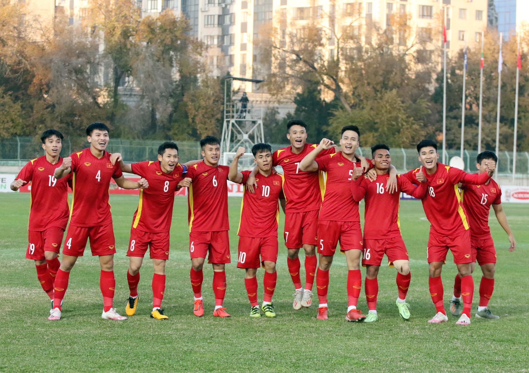 Lê Văn Đô (19), Trần Văn Đạt (7) và Nhâm Mạnh Dũng (18) là 3 tân binh của ĐT Việt Nam - Ảnh: Thethaovanhoa