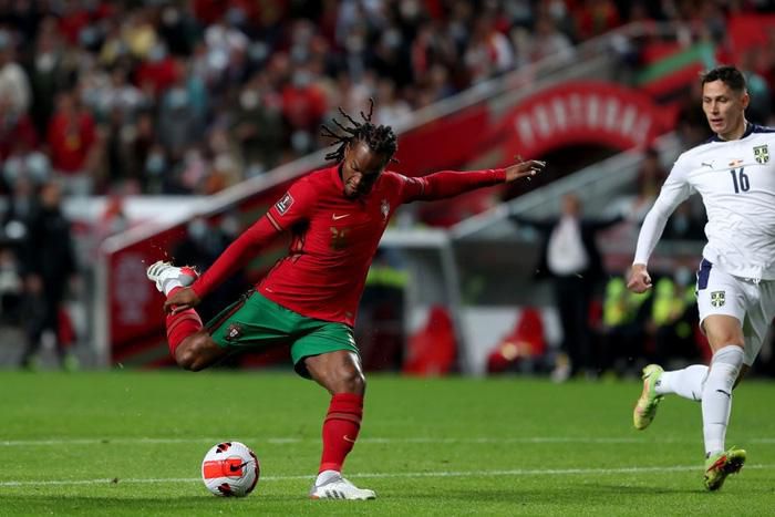 Thua ngược phút 90', Bồ Đào Nha và Ronaldo phải tranh vé vớt dự World Cup 2022 1