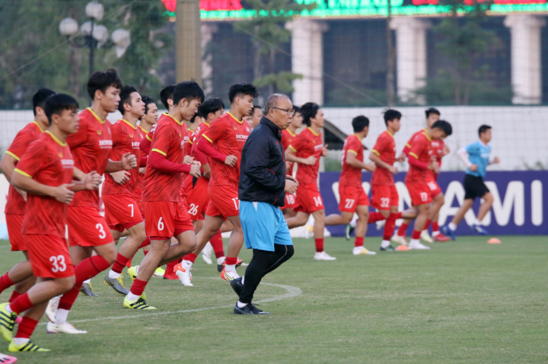 ĐT Việt Nam triệu tập danh sách dự AFF Cup 2020: Hùng Dũng, Trọng Hoàng vắng mặt 1