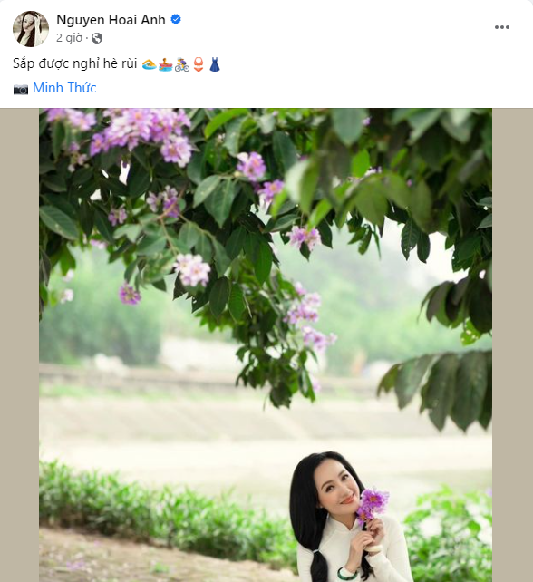 BTV Hoài Anh trong trẻo trong bộ áo dài trắng, khoe nhan sắc 'lão hóa ngược' ở tuổi 43 - Ảnh 1 BTV Hoài Anh trong trẻo trong bộ áo dài trắng, khoe nhan sắc 'lão hóa ngược' ở tuổi 43 - Ảnh 1