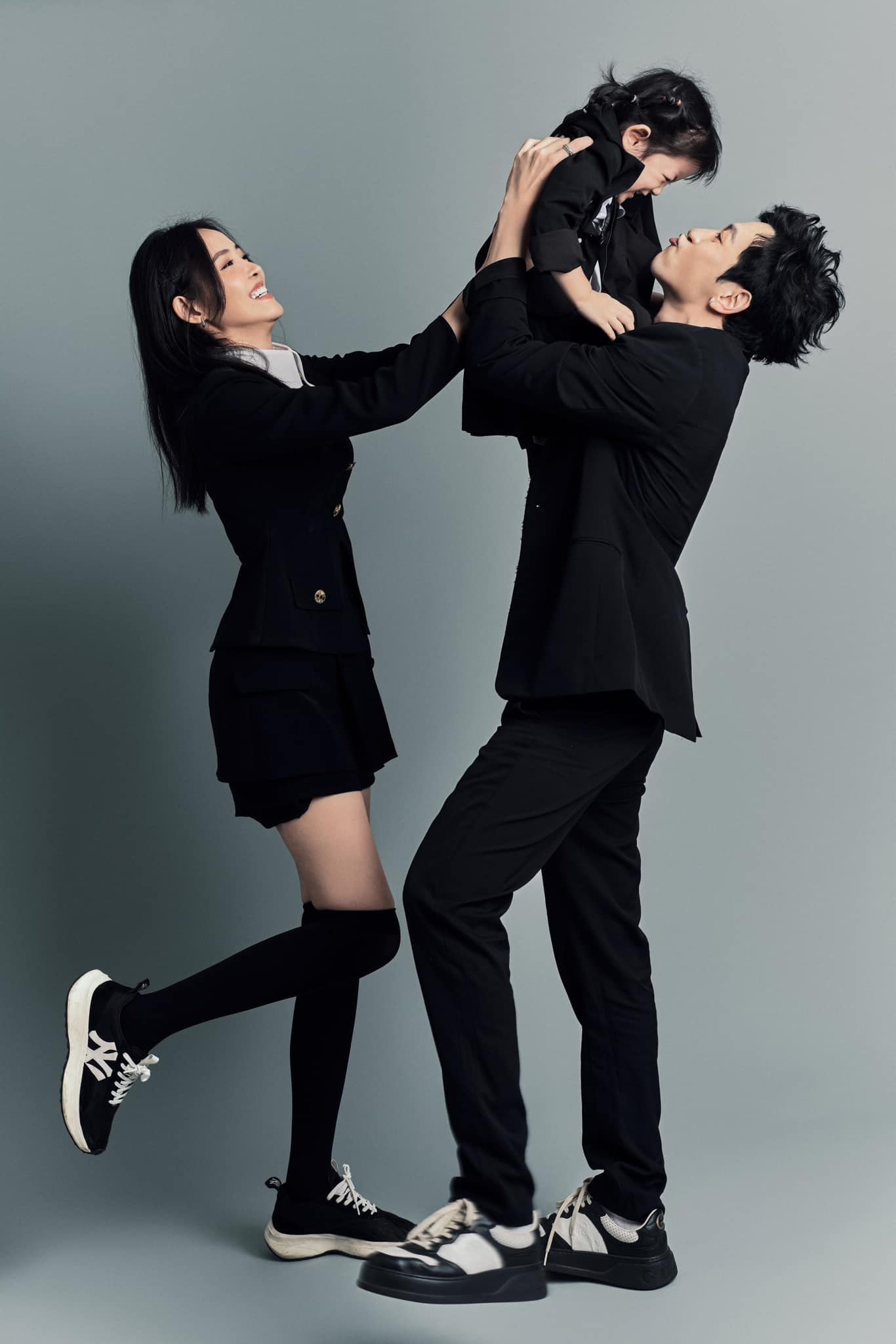 Vừa dính tin đồn rạn nứt, Trương Mỹ Nhân được Phí Ngọc Hưng cầu hôn tại Băng Cốc - Ảnh 1