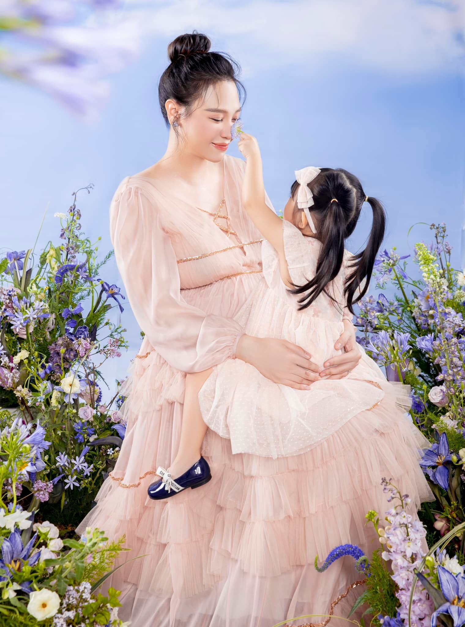 Đàm Thu Trang hạ sinh em bé thứ hai, Cường Đô La hạnh phúc tiết lộ tên gọi ở nhà - Ảnh 1