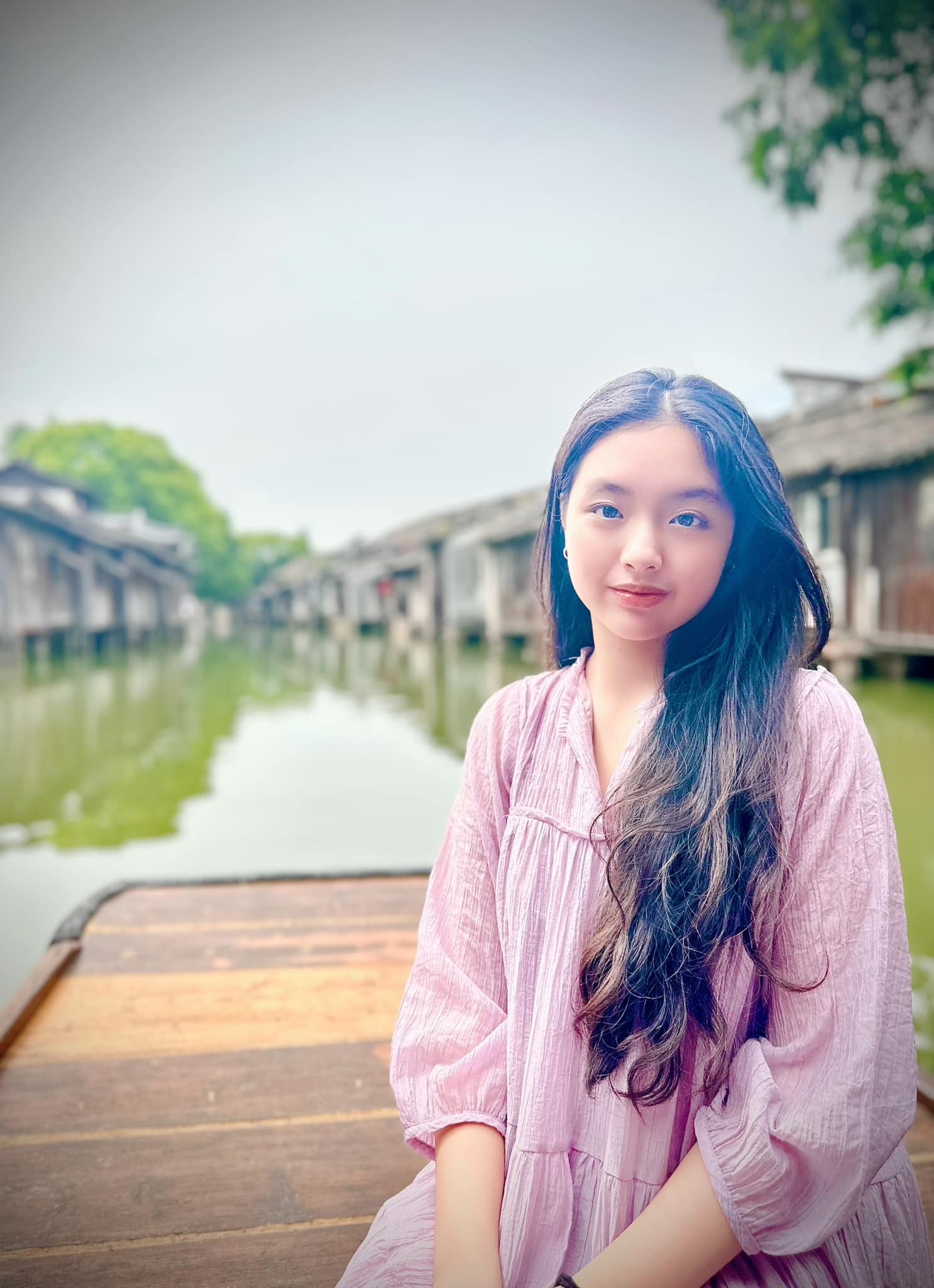 Suti - Con gái cựu mẫu Thúy Hạnh khoe nhan sắc trong veo ở tuổi 15 - Ảnh 2