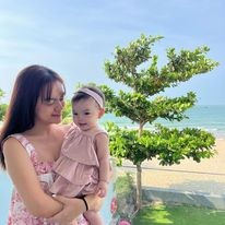 Phạm Quỳnh Anh cùng bạn trai vi vu nước ngoài, ra mắt hội bạn thân - Ảnh 2 Phạm Quỳnh Anh cùng bạn trai vi vu nước ngoài, ra mắt hội bạn thân - Ảnh 2