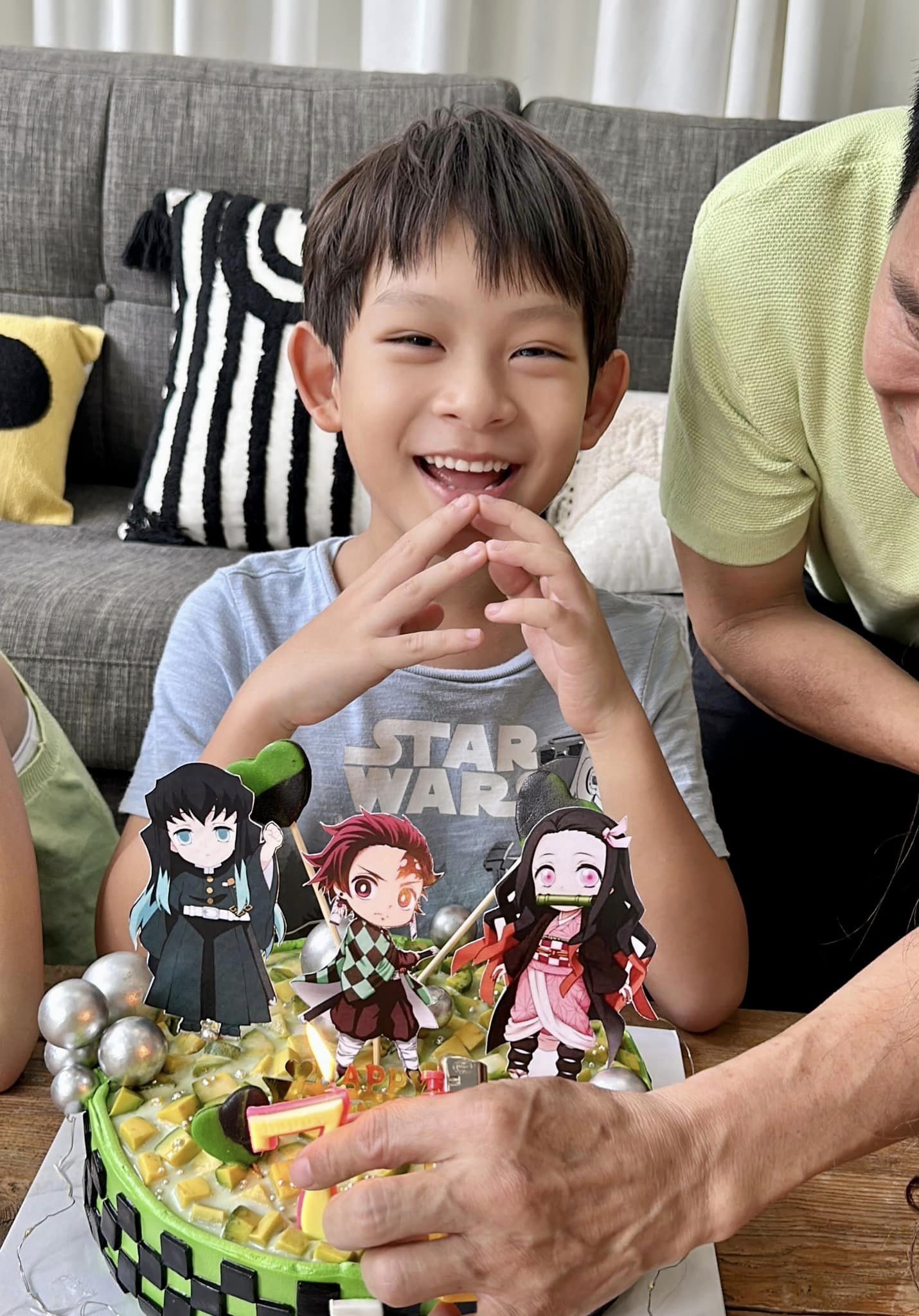 Lý Hải Minh Hà tổ chức sinh nhật cho quý tử, loạt quà sinh nhật gây bất ngờ vì quá giản dị - Ảnh 2