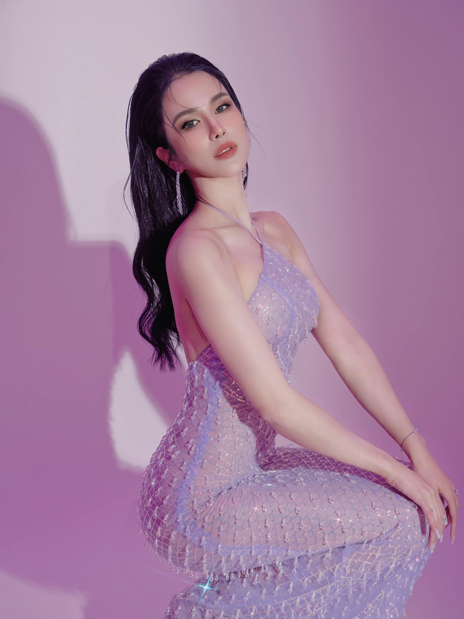 Nhan sắc của Diệp Lâm Anh được nhiều người đánh giá cao, 'người mẹ đơn thân sexy nhất Vbiz'. Ảnh: FBNV.