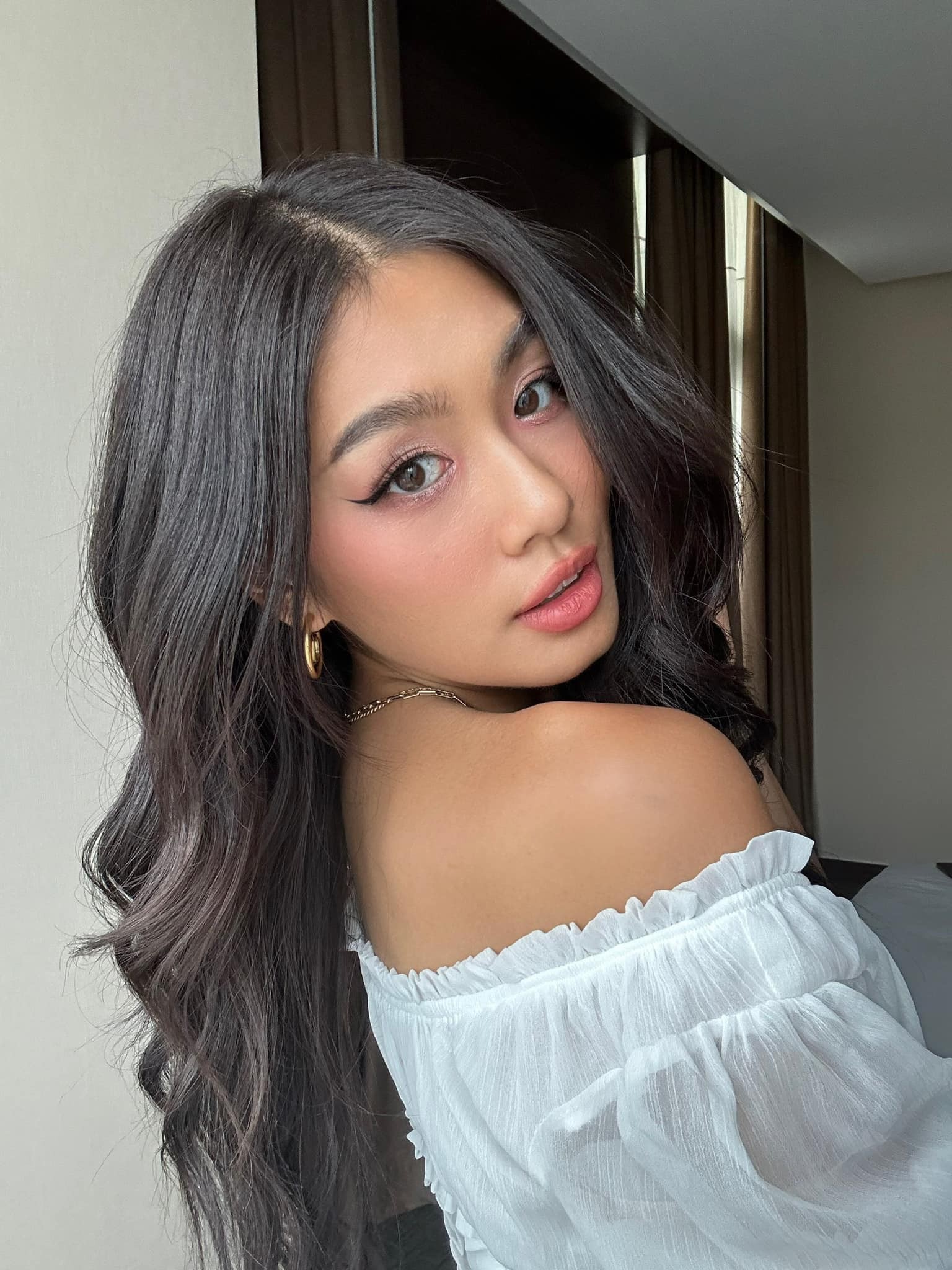 Hoa hậu Thanh Thủy chung khung hình với Thảo Nhi Lê, nhan sắc ai keo hơn ai? - Ảnh 4