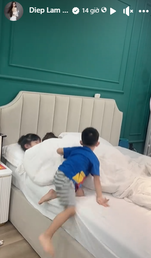 Diệp Lâm Anh hạnh phúc chơi đùa cùng 2 con, dân mạng nhìn mà xót xa - Ảnh 2 Diệp Lâm Anh hạnh phúc chơi đùa cùng 2 con, dân mạng nhìn mà xót xa - Ảnh 2