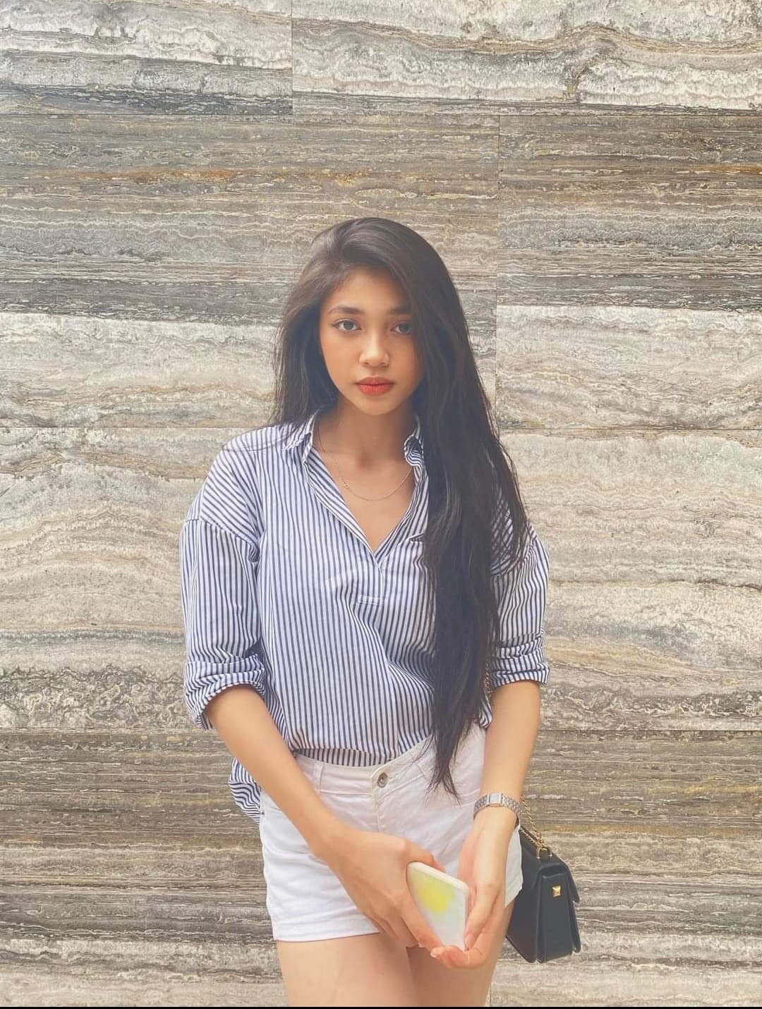 Nhan sắc của nàng Á hậu 2 ngoài đời khiến dân tình quay xe 180 độ. ẢNh: FBNV.