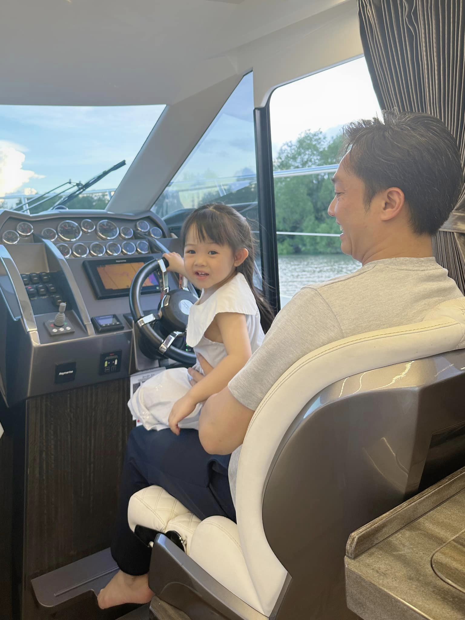 Cường Đô La chia sẻ khoảnh khắc thân thiết của 2 quý tử, Đàm Thu Trang bình luận gây chú ý - Ảnh 3