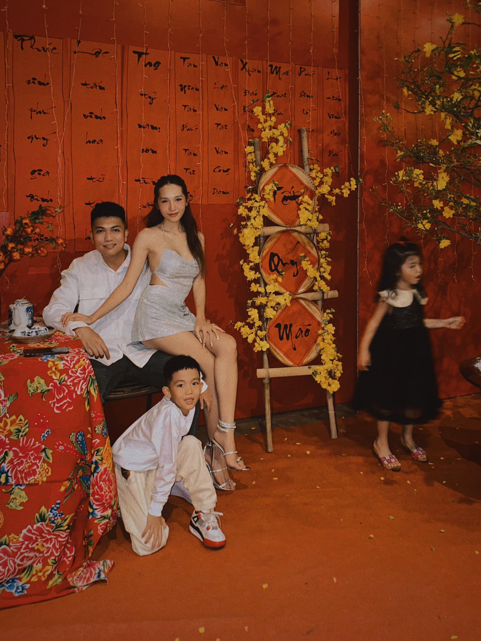 Sau hơn 10 năm bên nhau, BigDaddy và Emily tổ chức lễ cưới vào đầu tháng 8 - Ảnh 7