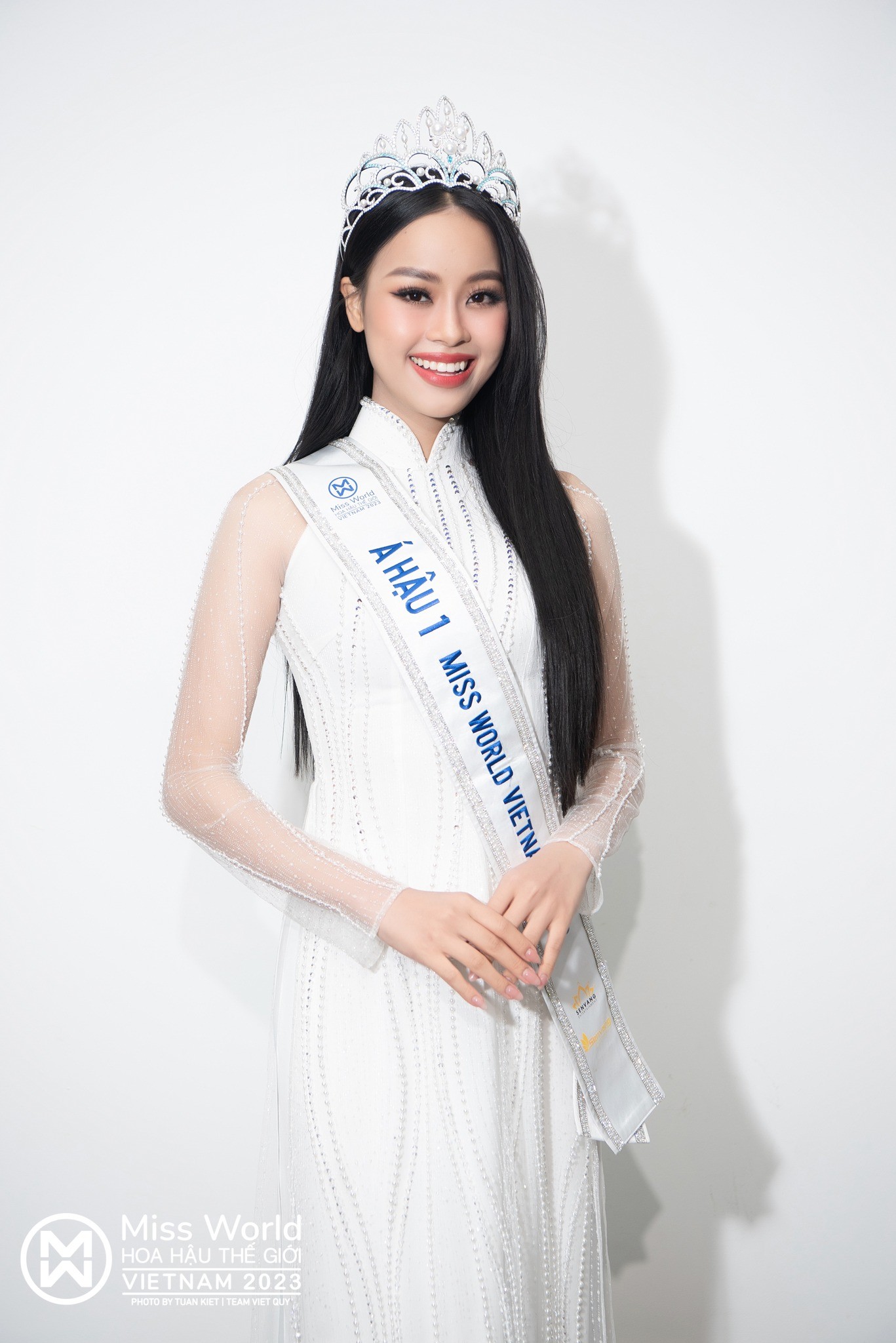 Á hậu Đào Hiền vừa đăng quang đã kiệt sức, hình ảnh trên giường bệnh khiến netizen xót xa - Ảnh 4