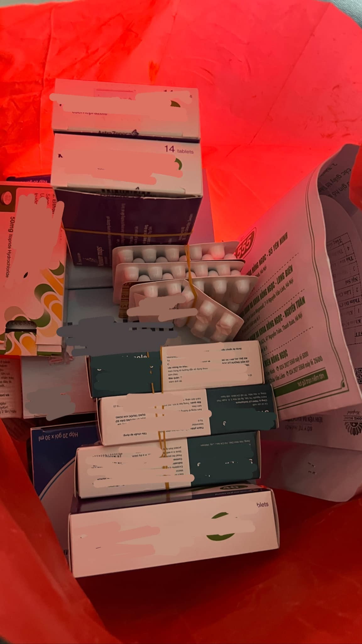 Bình An bị ốm nên không thể đồng hành cùng Á hậu Phương Nga 2 đêm concert. Ảnh: FBNV