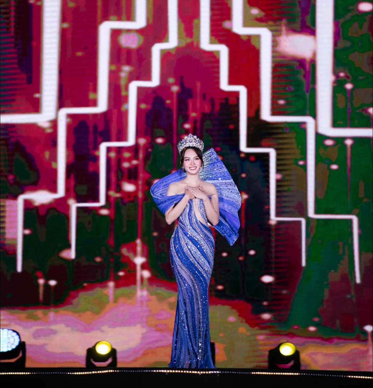 Hình ảnh của Hoa hậu Mai Phương trong đêm final walks Chung kết Miss World Vietnam 2023. Hình ảnh của Hoa hậu Mai Phương trong đêm final walks Chung kết Miss World Vietnam 2023.