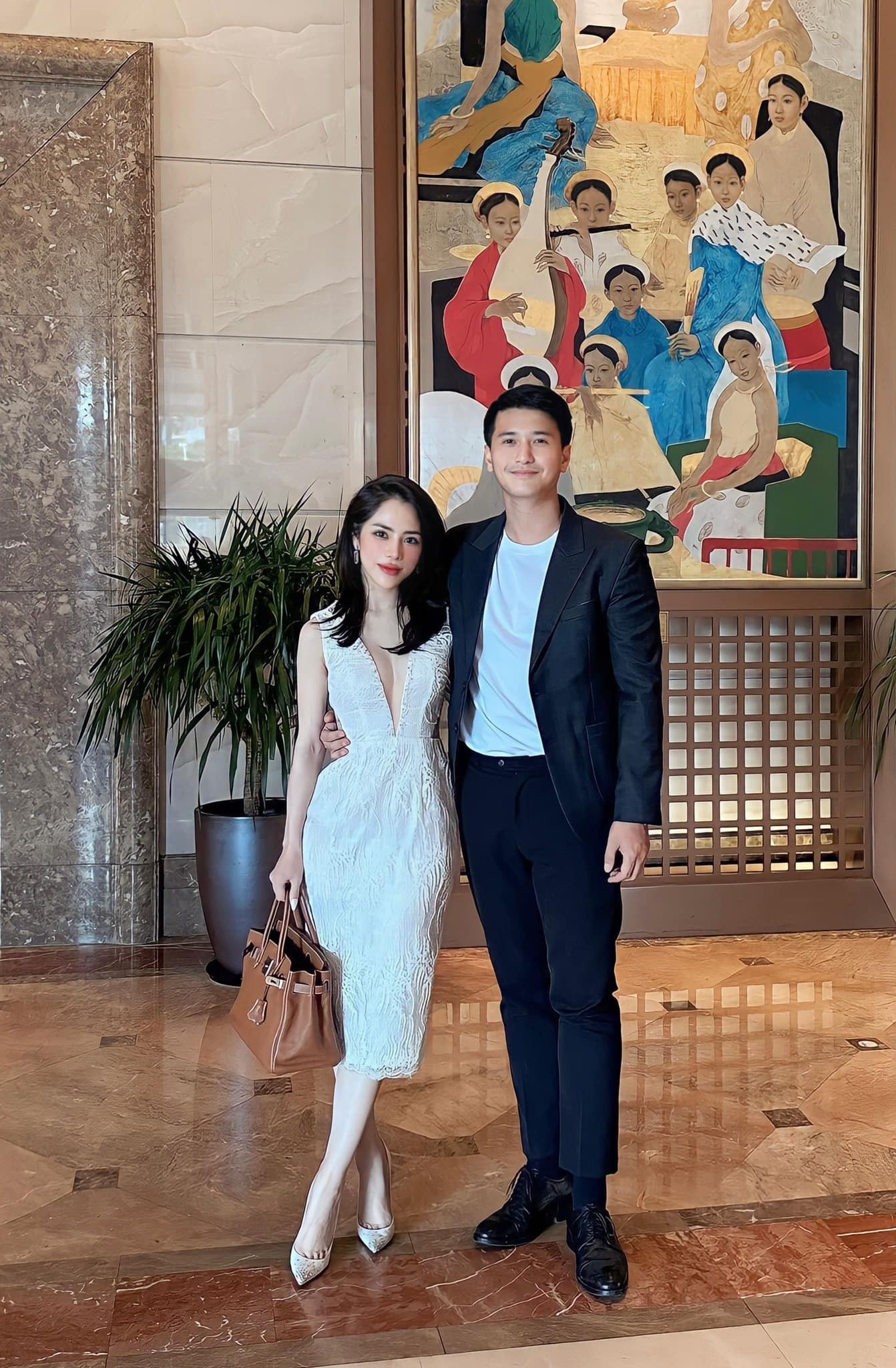 Cả 2 thường xuyên xuất hiện cùng nhau tại các sự kiện. Cả 2 thường xuyên xuất hiện cùng nhau tại các sự kiện. 