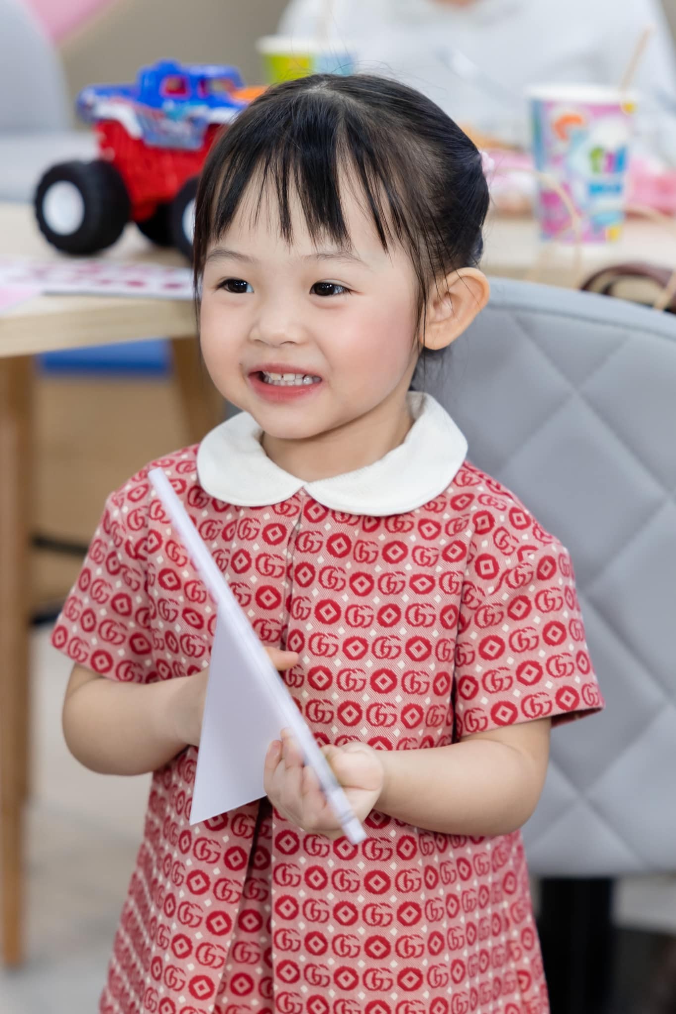 Cường Đô La chia sẻ khoảnh khắc đáng yêu của con gái, nhìn biểu cảm của Suchin khiến dân mạng đồng loạt bật cười - Ảnh 5 Cường Đô La chia sẻ khoảnh khắc đáng yêu của con gái, nhìn biểu cảm của Suchin khiến dân mạng đồng loạt bật cười - Ảnh 5