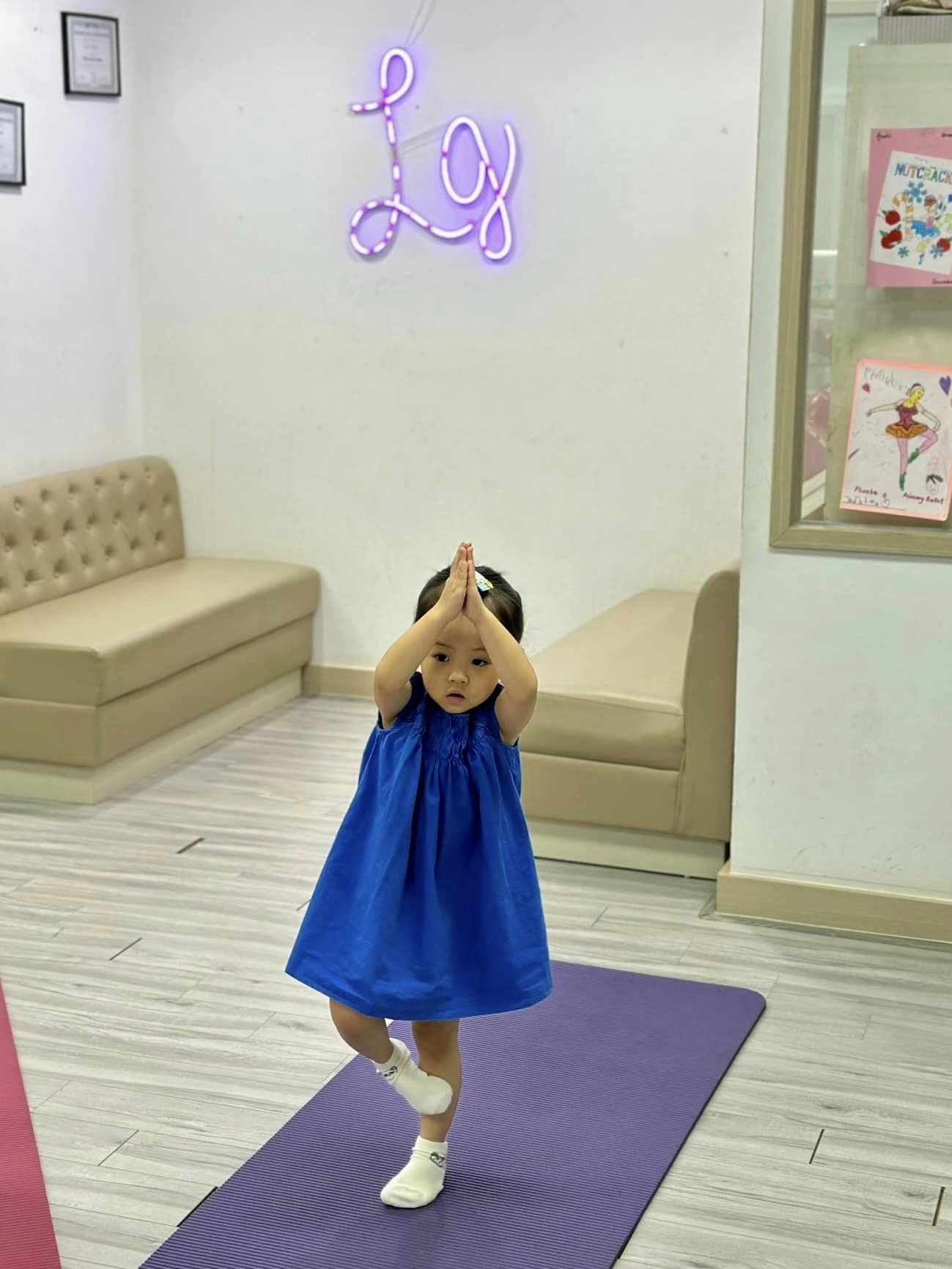 Cường Đô La chia sẻ khoảnh khắc đáng yêu của con gái, nhìn biểu cảm của Suchin khiến dân mạng đồng loạt bật cười - Ảnh 1 Cường Đô La chia sẻ khoảnh khắc đáng yêu của con gái, nhìn biểu cảm của Suchin khiến dân mạng đồng loạt bật cười - Ảnh 1