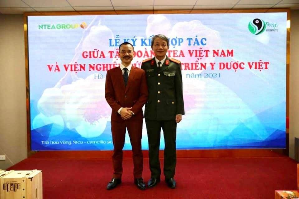 Lễ ký kết hợp tác giữa NTEA và Viện nghiên cứu phát triển Y dược Việt