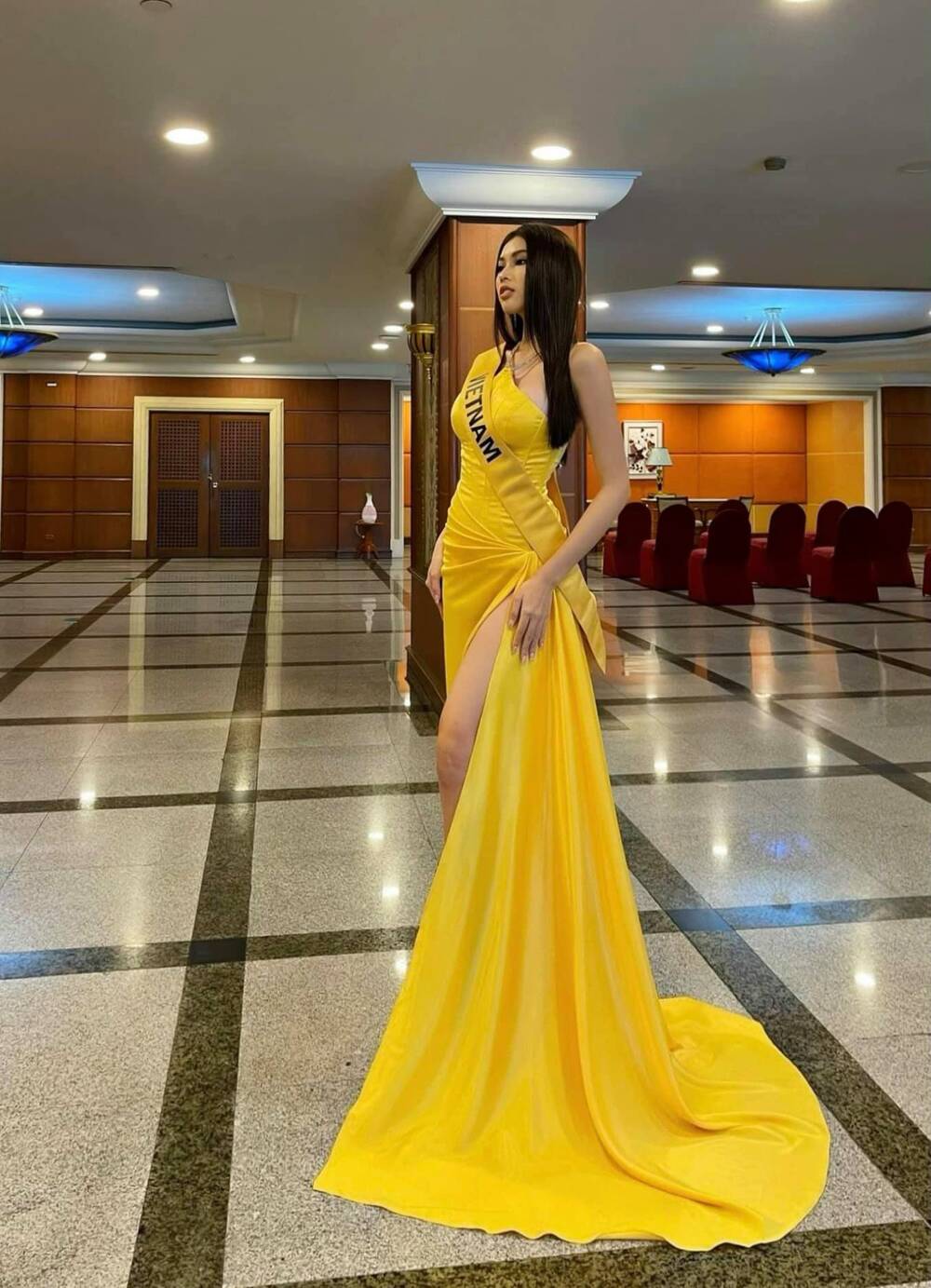 Diện áo yếm vàng rực, Ngọc Thảo khiến fan Miss Grand xuýt xoa bởi diện mạo xinh tựa 'thần tiên tỉ tỉ' - Ảnh 4 Diện áo yếm vàng rực, Ngọc Thảo khiến fan Miss Grand xuýt xoa bởi diện mạo xinh tựa 'thần tiên tỉ tỉ' - Ảnh 4
