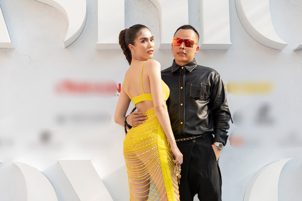 Hết nhầm lẫn bị cách ly, Vũ Khắc Tiệp tiếp tục dính drama nghi bỏ về giữa show như Ngọc Trinh - Ảnh 2 Hết nhầm lẫn bị cách ly, Vũ Khắc Tiệp tiếp tục dính drama nghi bỏ về giữa show như Ngọc Trinh - Ảnh 2