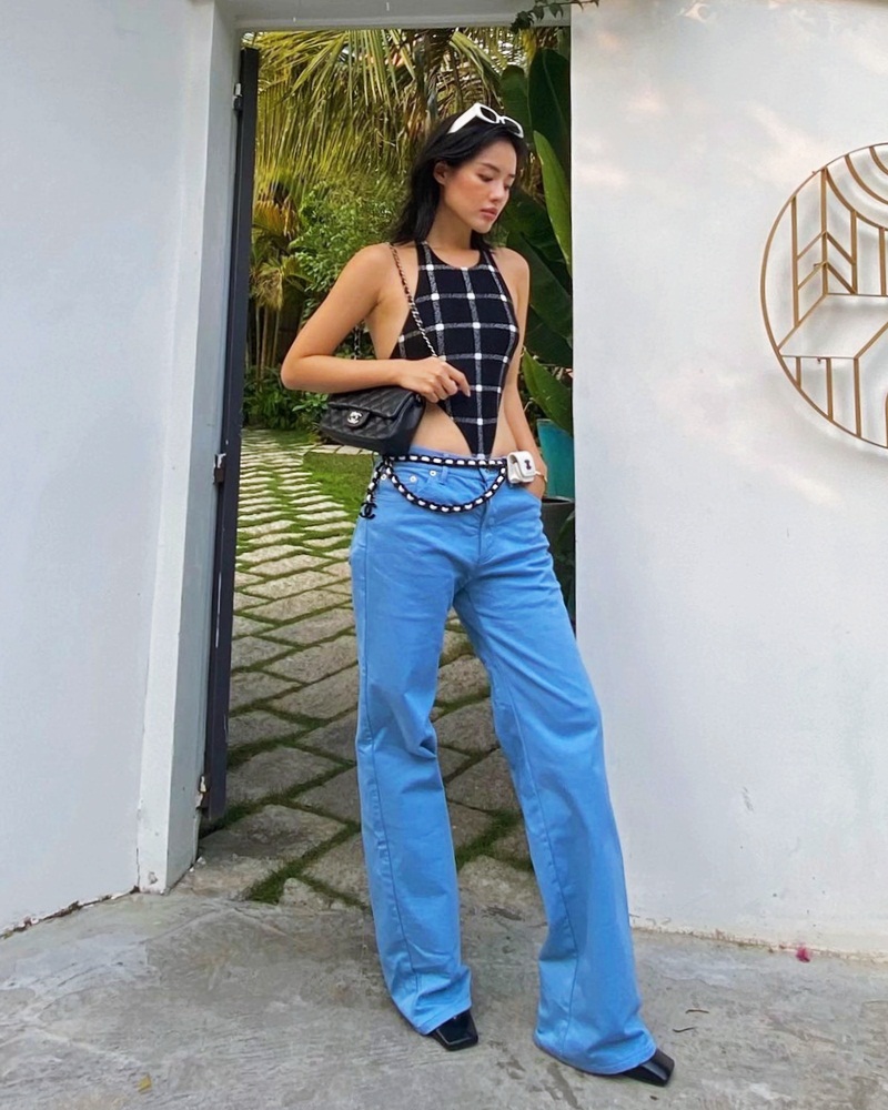 Style quần ống rộng tiếp tục chứng minh độ 'hot' khi được mỹ nhân Việt tích cực lăng xê - Ảnh 1 Style quần ống rộng tiếp tục chứng minh độ 'hot' khi được mỹ nhân Việt tích cực lăng xê - Ảnh 1