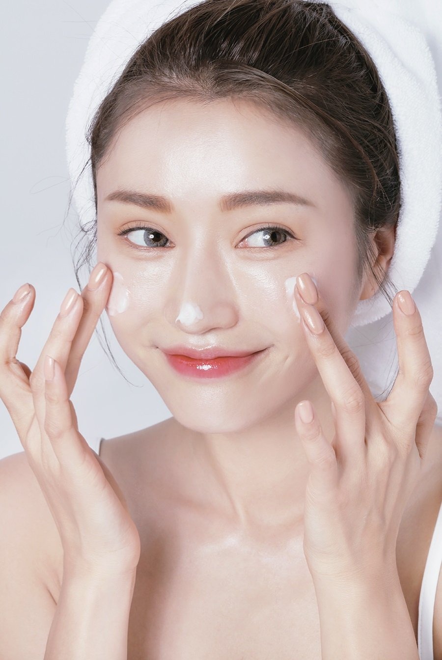 Những sai lầm khi đắp mặt nạ khiến bạn 'tiền mất tật mang' - Ảnh 5 Những sai lầm khi đắp mặt nạ khiến bạn 'tiền mất tật mang' - Ảnh 5