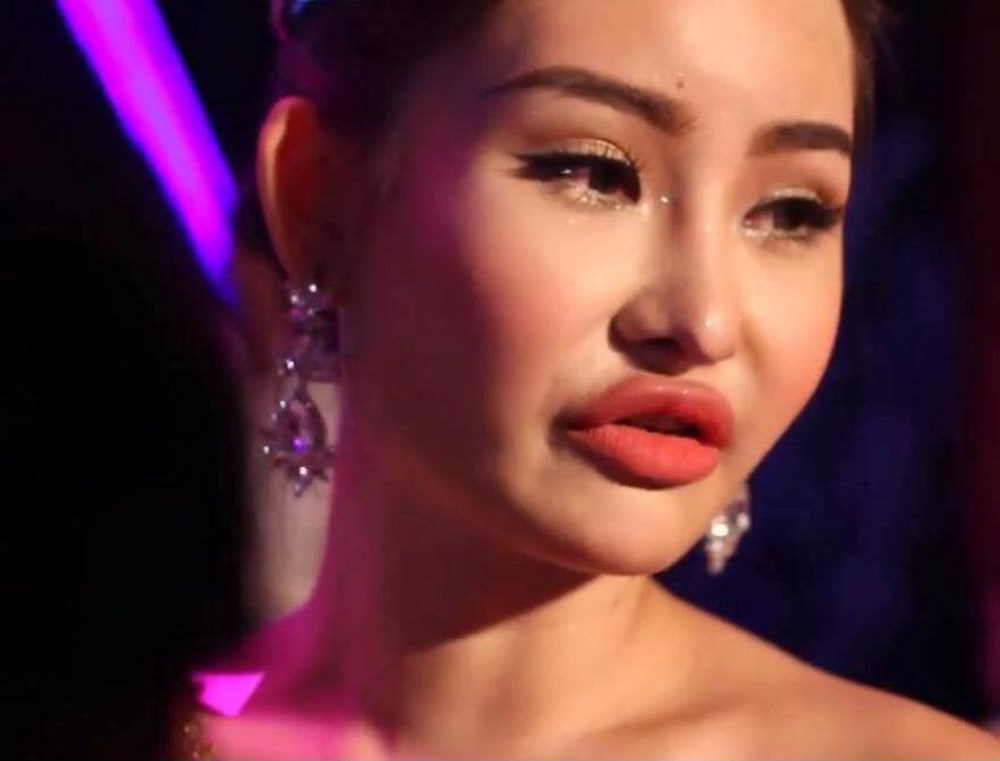 Những nàng hậu có nhiệm kì 'nhanh như chớp' - Ảnh 2 Những nàng hậu có nhiệm kì 'nhanh như chớp' - Ảnh 2