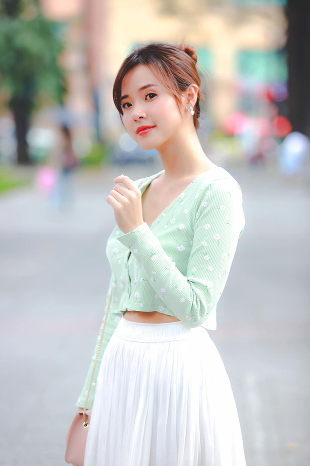Style 'hack tuổi' đỉnh cao của Midu, chị em muốn đẹp phải copy ngay - Ảnh 4 Style 'hack tuổi' đỉnh cao của Midu, chị em muốn đẹp phải copy ngay - Ảnh 4