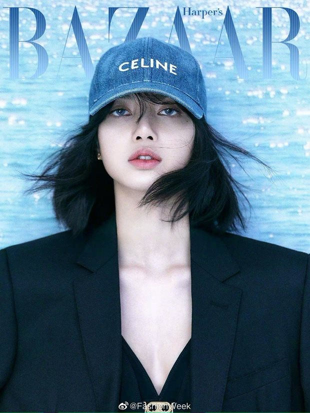 Toàn bộ ảnh của Lisa Black Pink bị 'bốc hơn' trên Weibo của Harper's Bazaar China với nguyên do 'khó chấp nhận' - Ảnh 1 Toàn bộ ảnh của Lisa Black Pink bị 'bốc hơn' trên Weibo của Harper's Bazaar China với nguyên do 'khó chấp nhận' - Ảnh 1