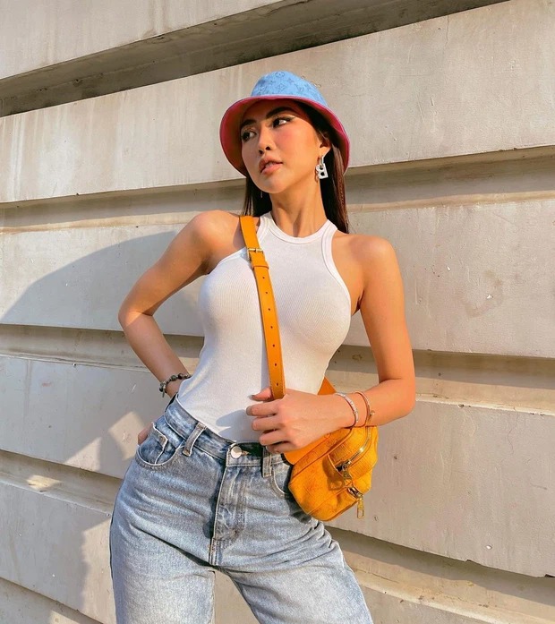 Thời trang sao Việt tuần qua: Từ Ngọc Trinh, Khánh Linh, Linh Ka đến ChiPu, Thiều Bảo Trâm, Hiền Hồ đều đua nhau diện đồ hiệu - Ảnh 8 Thời trang sao Việt tuần qua: Từ Ngọc Trinh, Khánh Linh, Linh Ka đến ChiPu, Thiều Bảo Trâm, Hiền Hồ đều đua nhau diện đồ hiệu - Ảnh 8