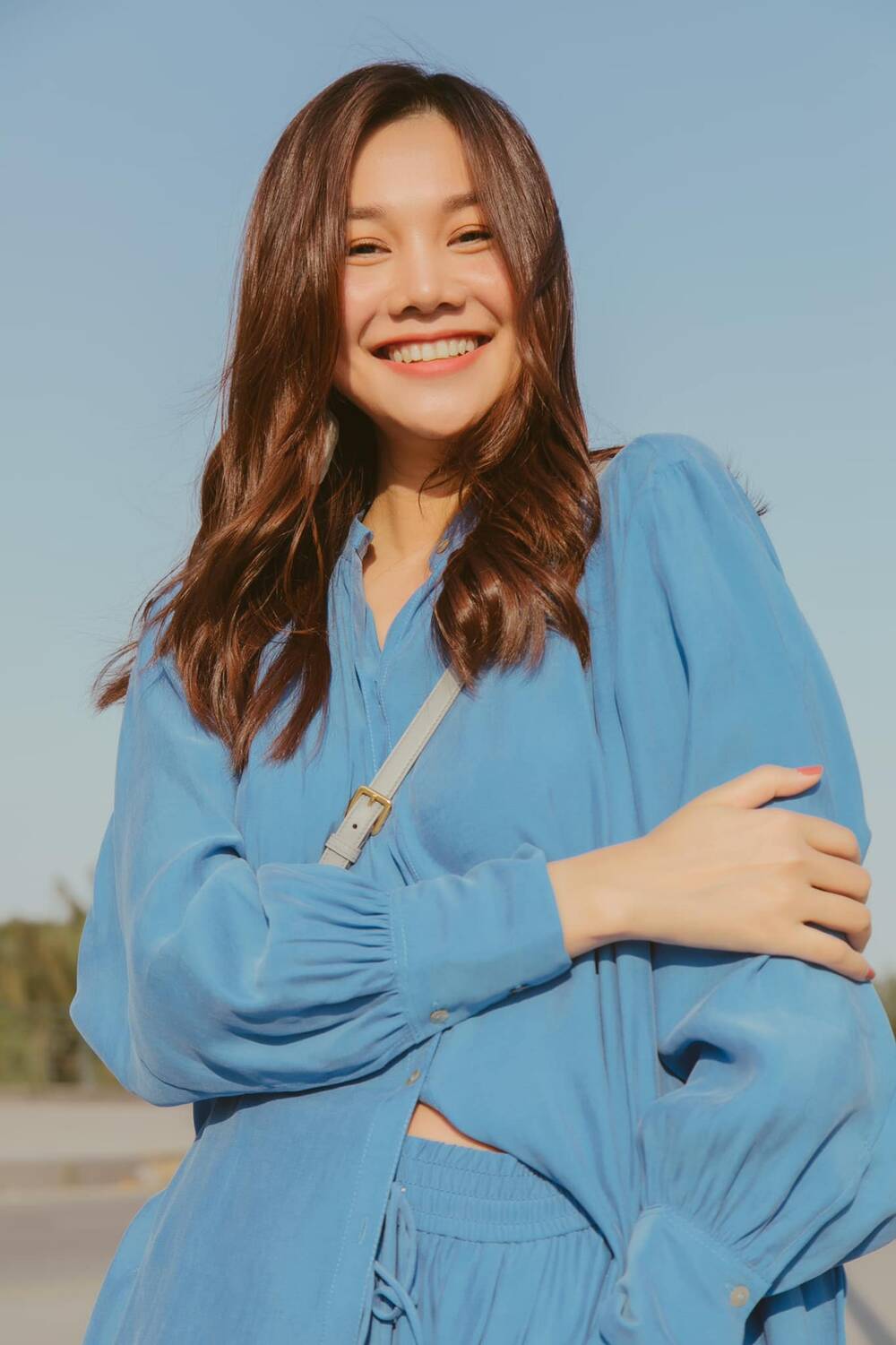 Siêu mẫu Thanh Hằng hóa 'nàng thơ'  trong bộ ảnh mới ngược nắng - Ảnh 7