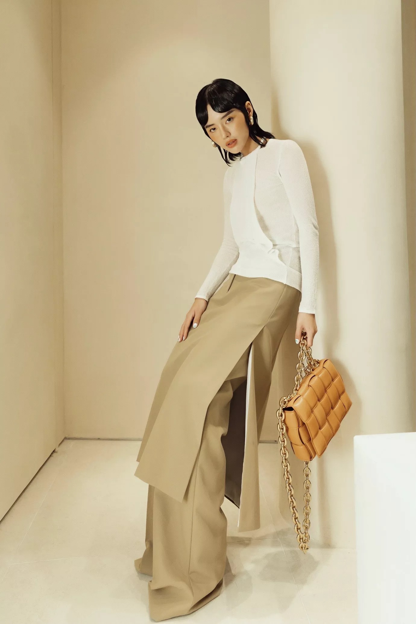 Chiếc túi 'gây bão' MXH gọi tên Bottega Veneta: từ Hồ Ngọc Hà, Khánh Linh,Thảo Nhi Lê đến Quỳnh Anh Shyn đều mê mệt - Ảnh 2