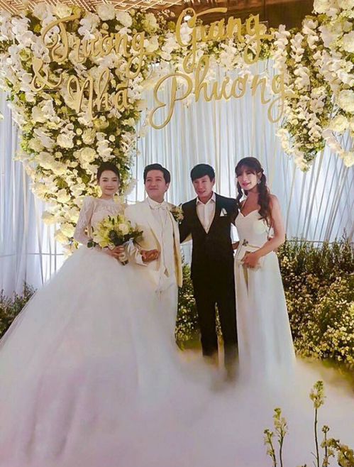 Sao Việt và những pha lên đồ dự tiệc cưới: Người xinh tươi hết nấc, người thích ‘chơi trội’ đẹp hơn cả cô dâu - Ảnh 6