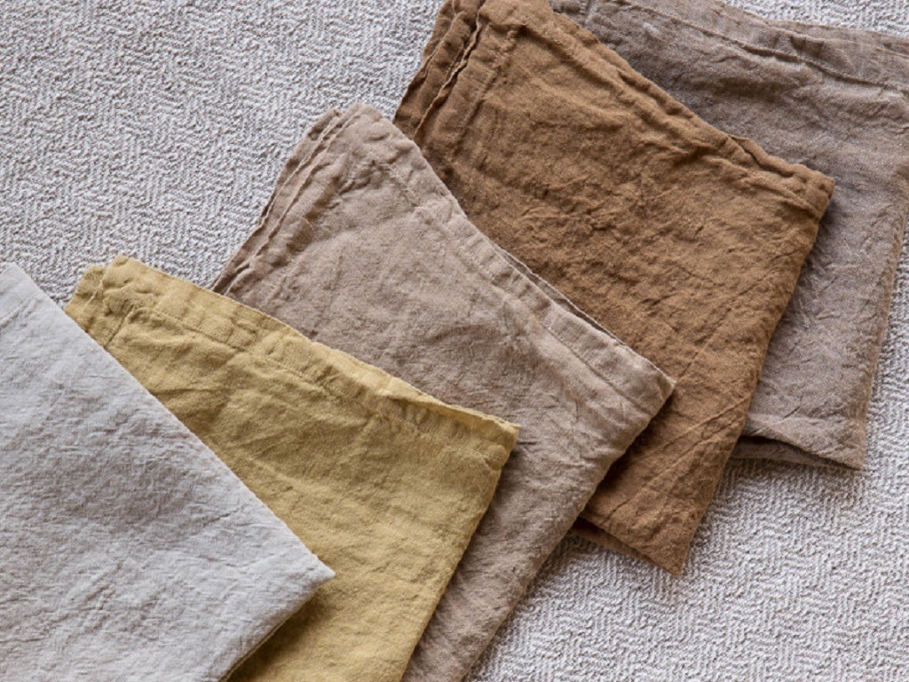 ‘Nuông chiều’ quần áo linen đúng cách cho mùa hè - ảnh 2