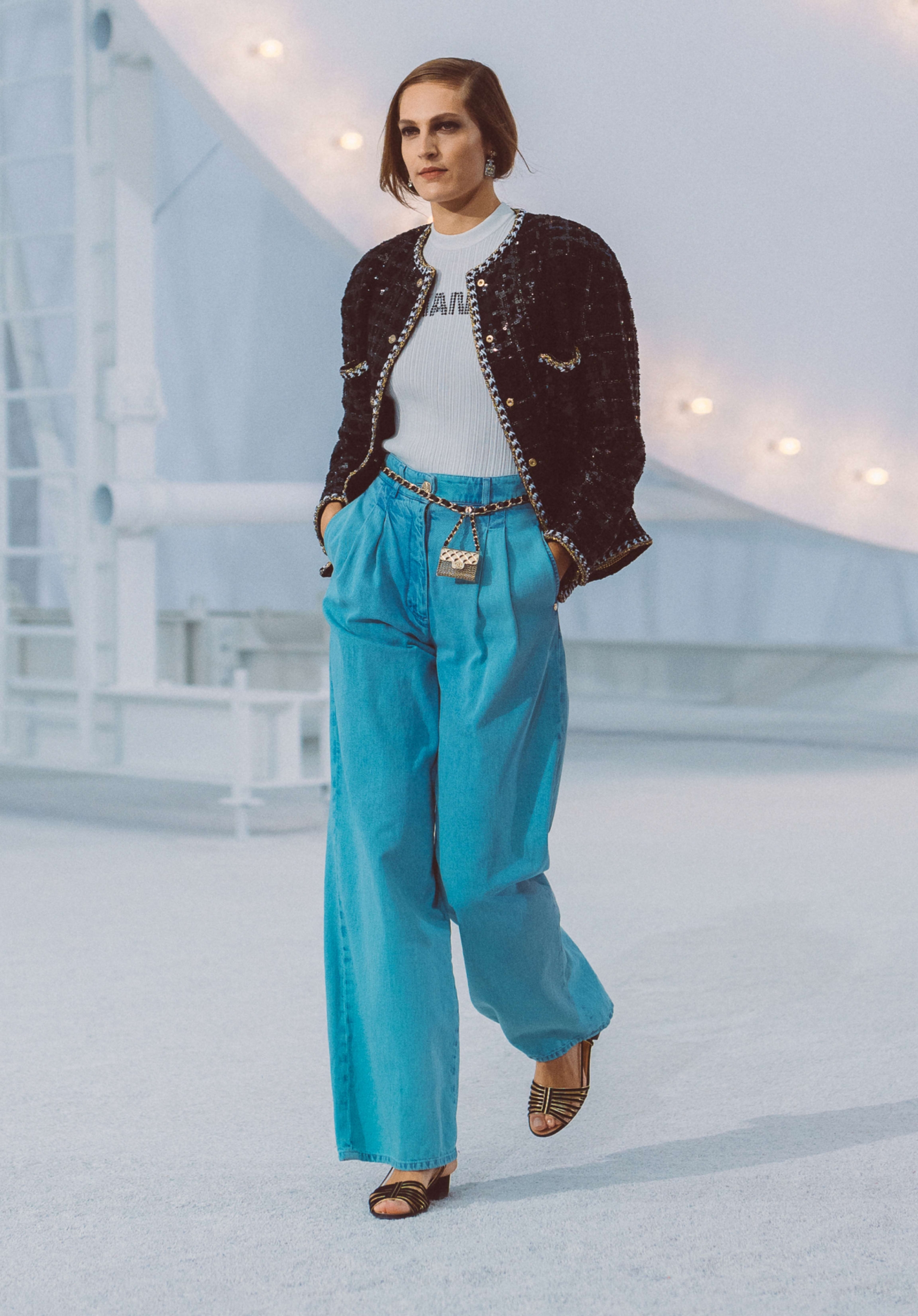 Thắt lưng và sandals: Đi qua những vòng tròn thời trang để trở nên giàu cảm hứng - Ảnh 5