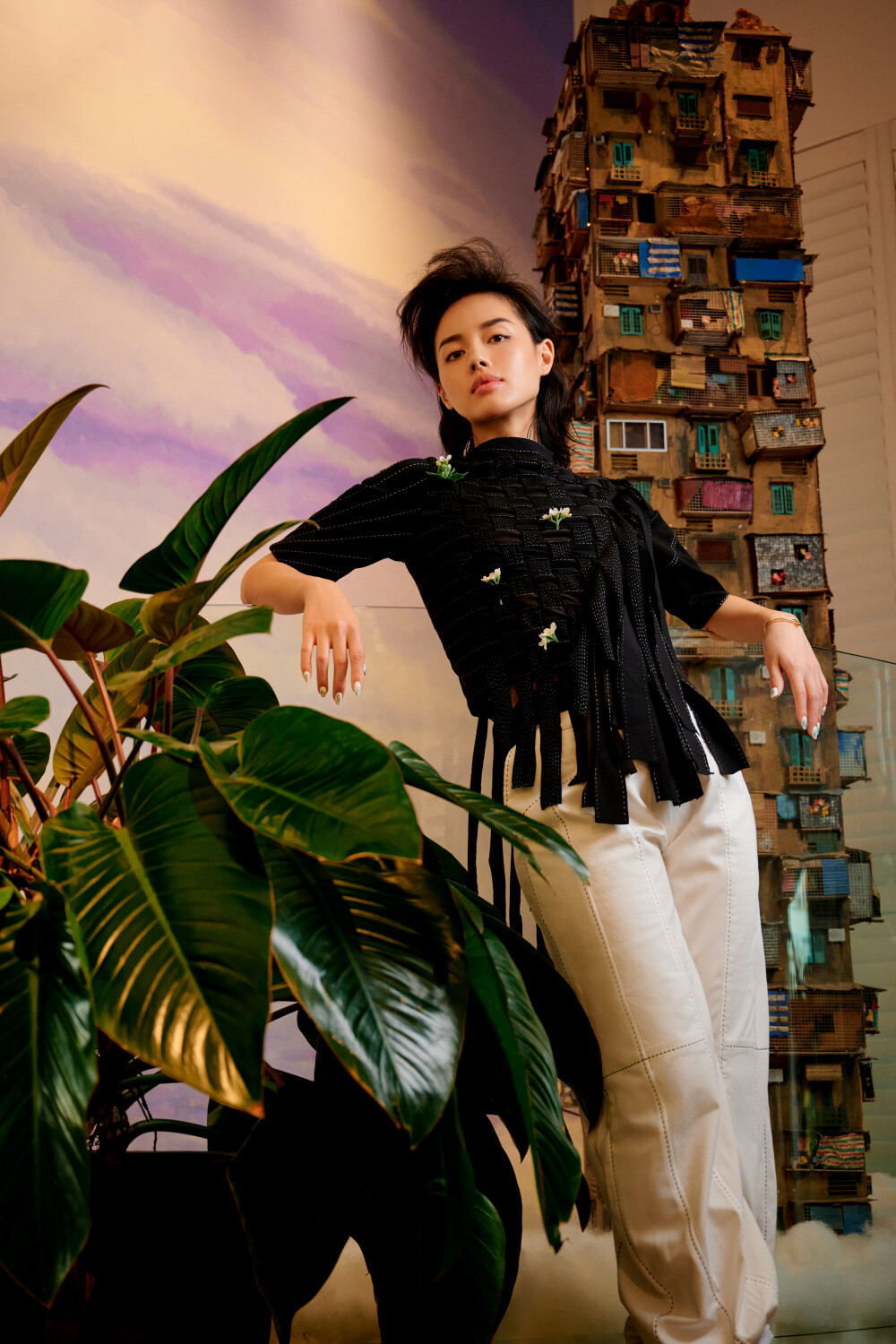 'Cô em Trendy' Khánh Linh xinh tựa nữ thần trong trang phục tái chế - Ảnh 5