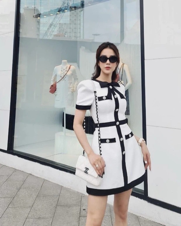 Nhã Phương, Xoài Non và dàn mỹ nhân cùng diện 1 chiếc đầm, ai đẹp hơn ai ? - Ảnh 5 Nhã Phương, Xoài Non và dàn mỹ nhân cùng diện 1 chiếc đầm, ai đẹp hơn ai ? - Ảnh 5