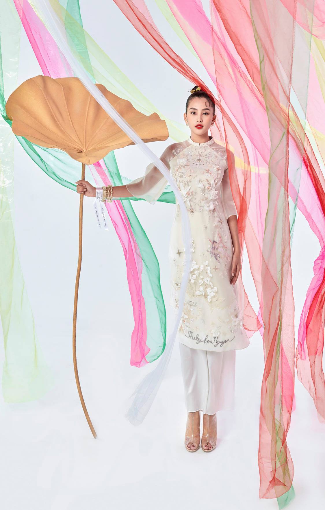 Hoa hậu Tiểu Vy hóa cánh bướm lộng lẫy trong bộ ảnh mới - Ảnh 5