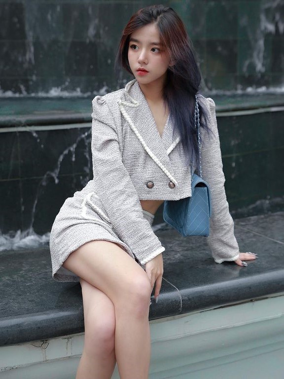 Xiêu lòng trước vẻ đẹp của hot girl 'tuyển sinh' - Ảnh 8