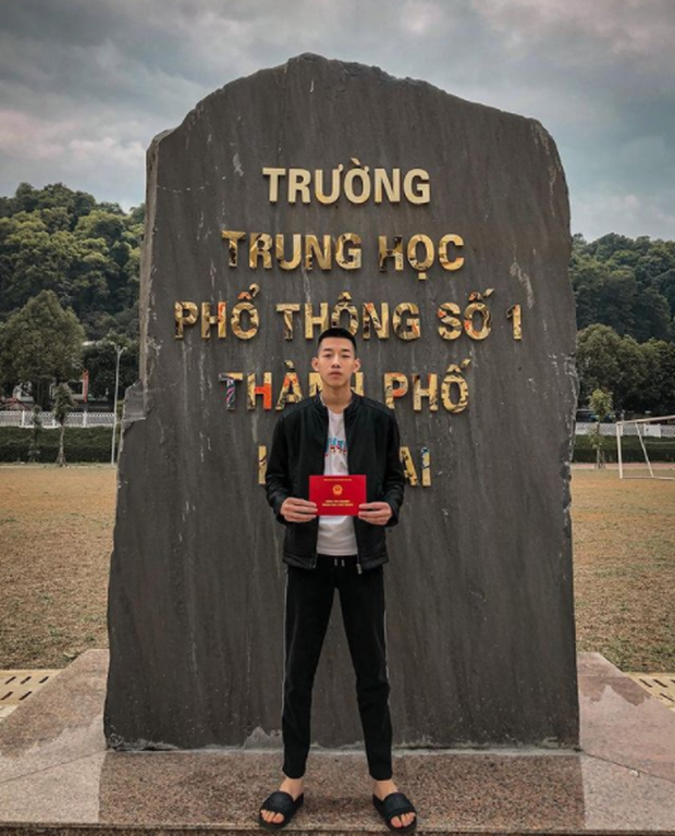 Nam sinh ngủ quên được CSGT phá cửa gọi dậy đi thi tốt nghiệp phải 'gác lại' đam mê công nghệ - Ảnh 2 Nam sinh ngủ quên được CSGT phá cửa gọi dậy đi thi tốt nghiệp phải 'gác lại' đam mê công nghệ - Ảnh 2