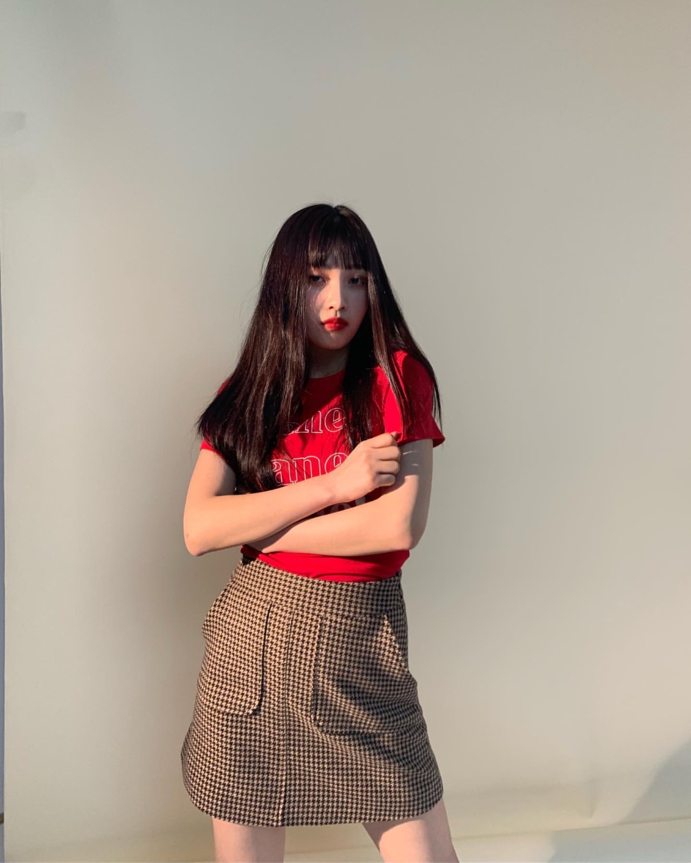 Học lỏm Joy (Red Velvet) cách diện chân váy không chỉ trẻ ra chục tuổi mà còn hack dáng đỉnh cao - Ảnh 8
