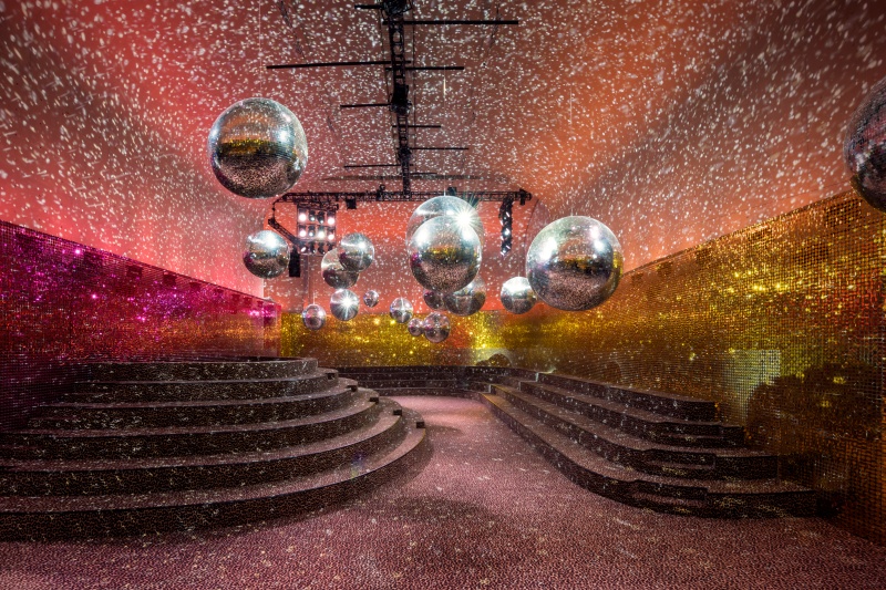 Dior trình làng BST Thu 2021 tại Tuần lễ thời trang Thượng hải  - Ảnh 1